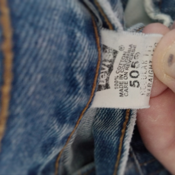 Levi's 505 Jeans Size 36x34 Straight Leg Regular Fit - Picture 3 of 3